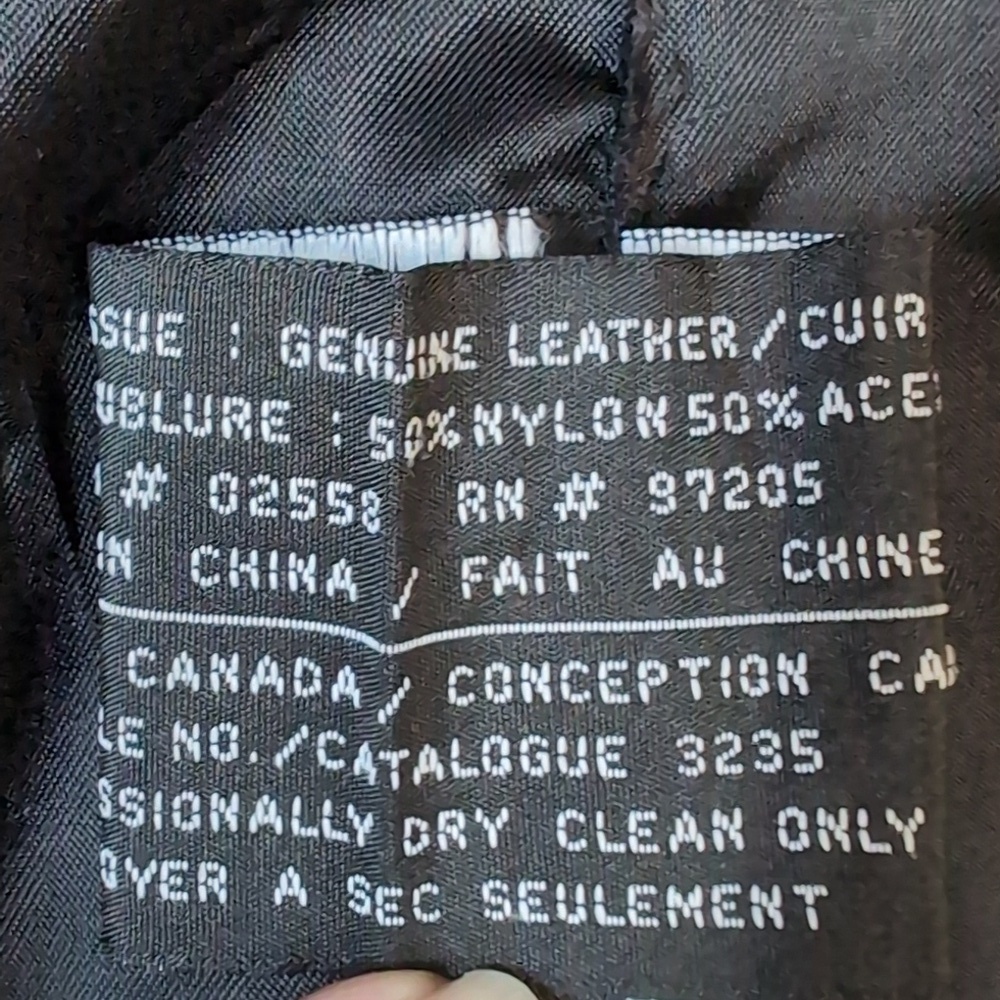 Danier Women's Black Leather Jacket Size Small - Picture 13 of 16